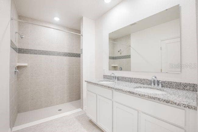 15163 SCAUP DUCK AVENUE, Weeki Wachee, FL 34614 Model home - actual features may vary.