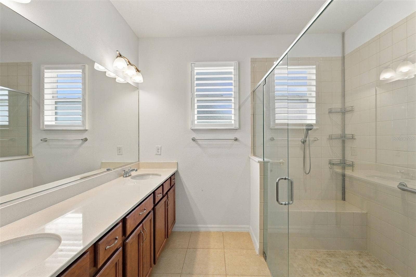 10378 SW 96TH LOOP, Ocala, FL 34481 Primary bathroom