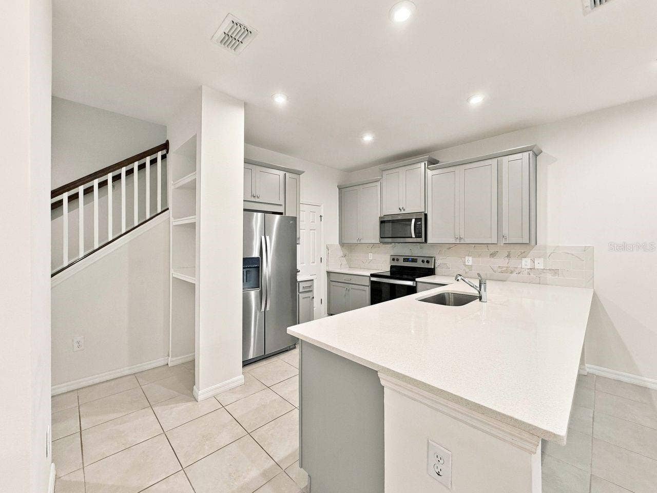 8867 HERENCIA ALLEY, Windermere, FL 34786 8867 HERENCIA ALLEY, Windermere, FL 34786