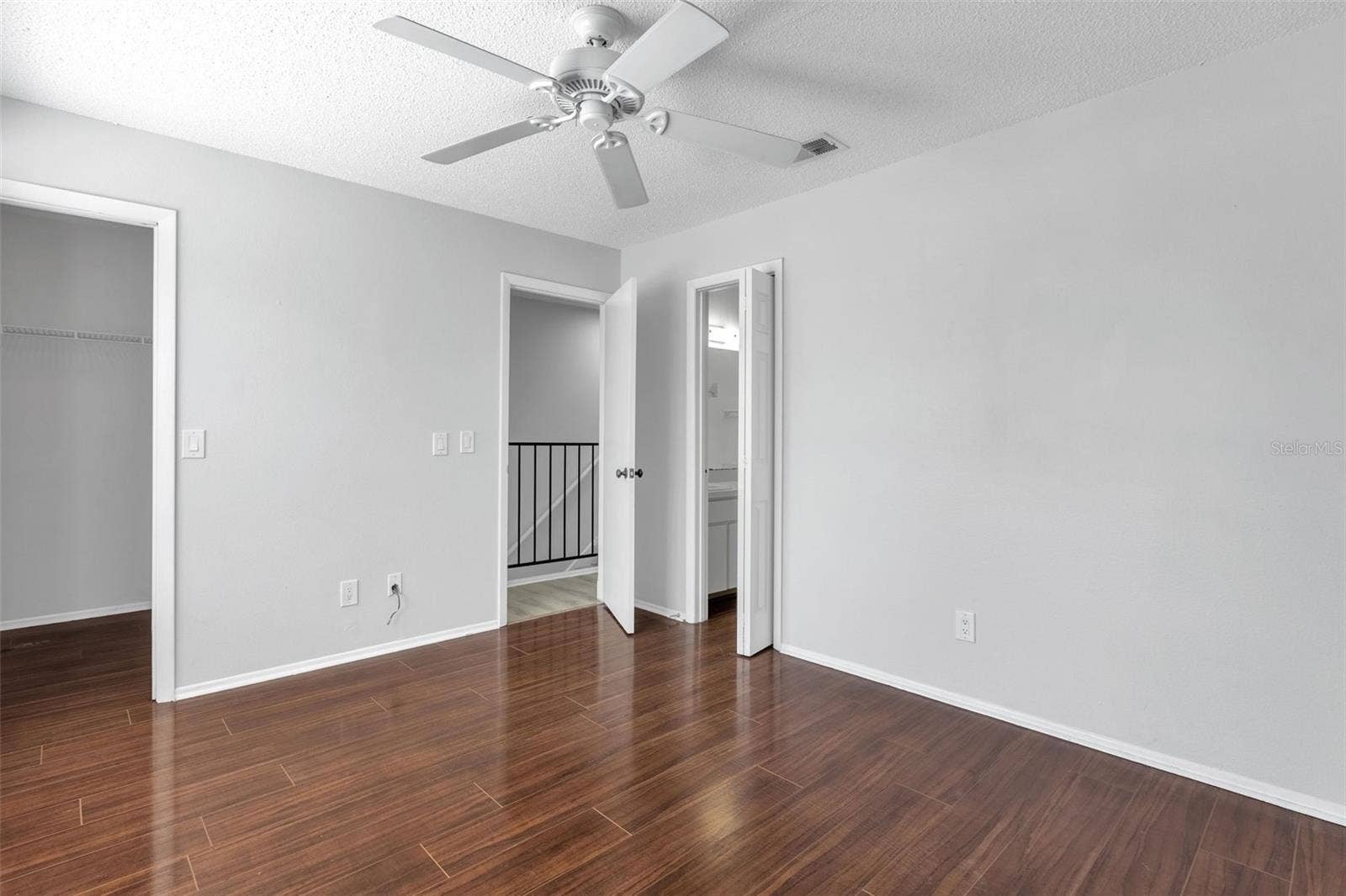 2037 WATERLEAF STREET, Orlando, FL 32837 2037 WATERLEAF STREET, Orlando, FL 32837