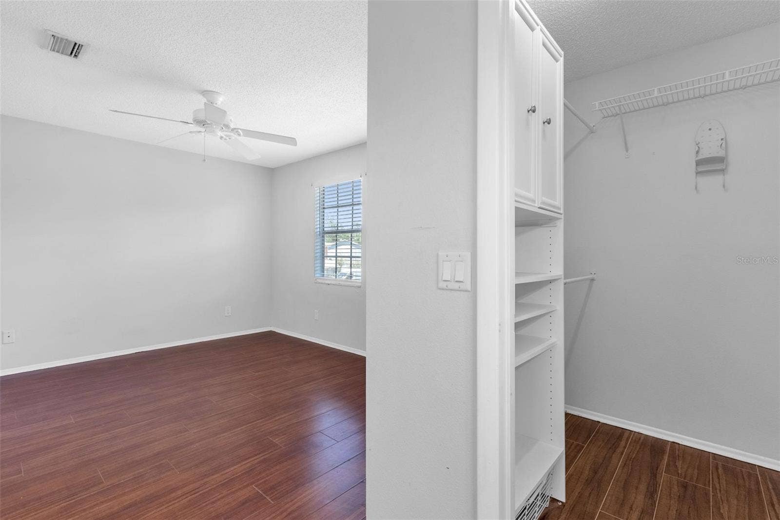 2037 WATERLEAF STREET, Orlando, FL 32837 2037 WATERLEAF STREET, Orlando, FL 32837