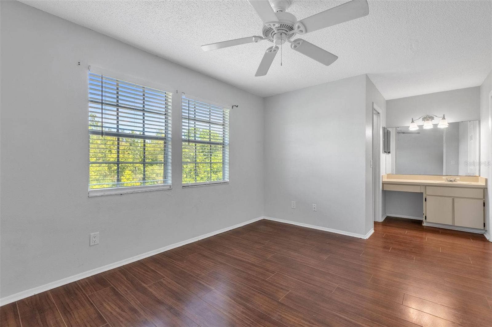 2037 WATERLEAF STREET, Orlando, FL 32837 2037 WATERLEAF STREET, Orlando, FL 32837