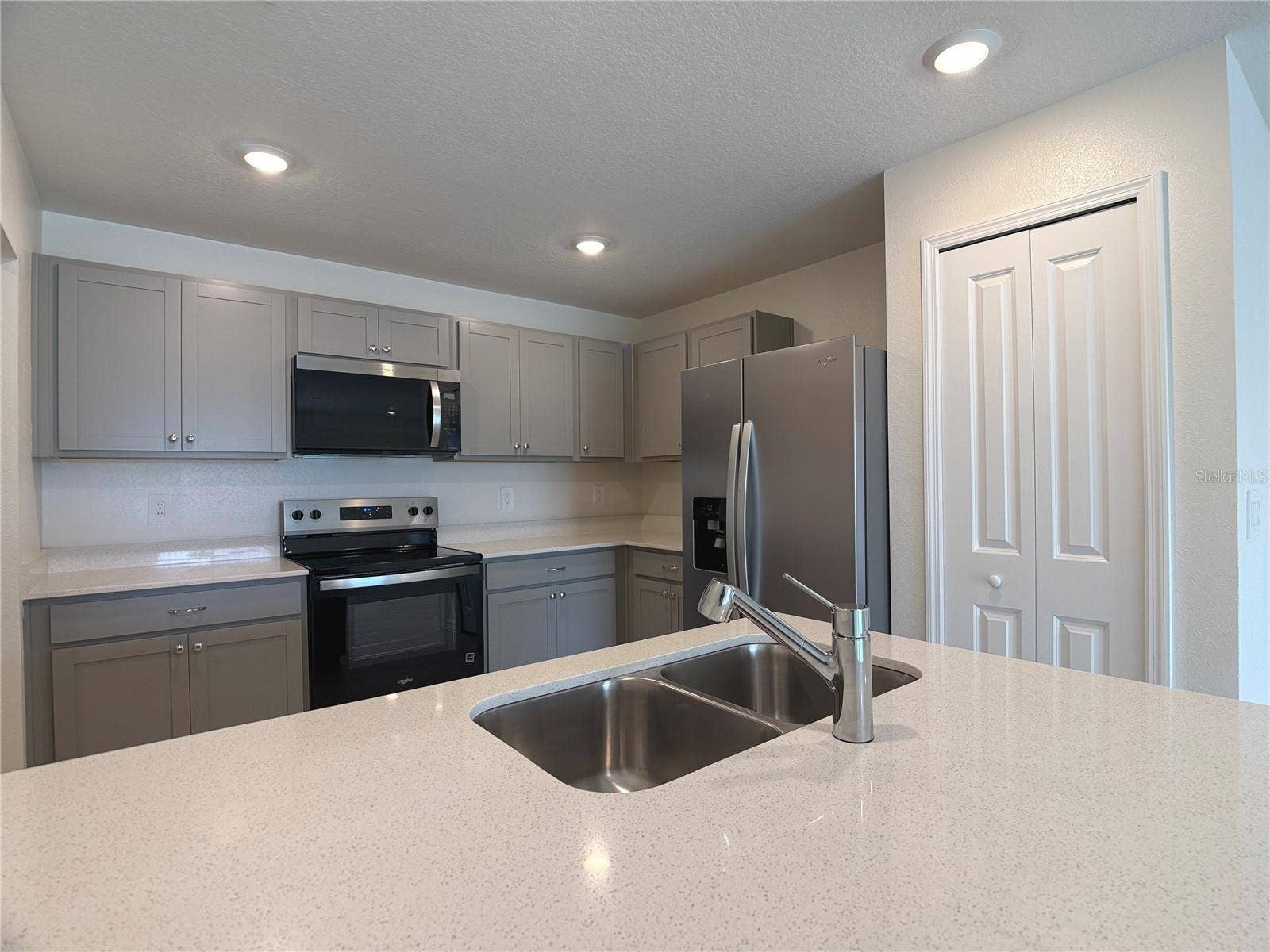 256 SPINDLEWOOD BOULEVARD, Dundee, FL 33838