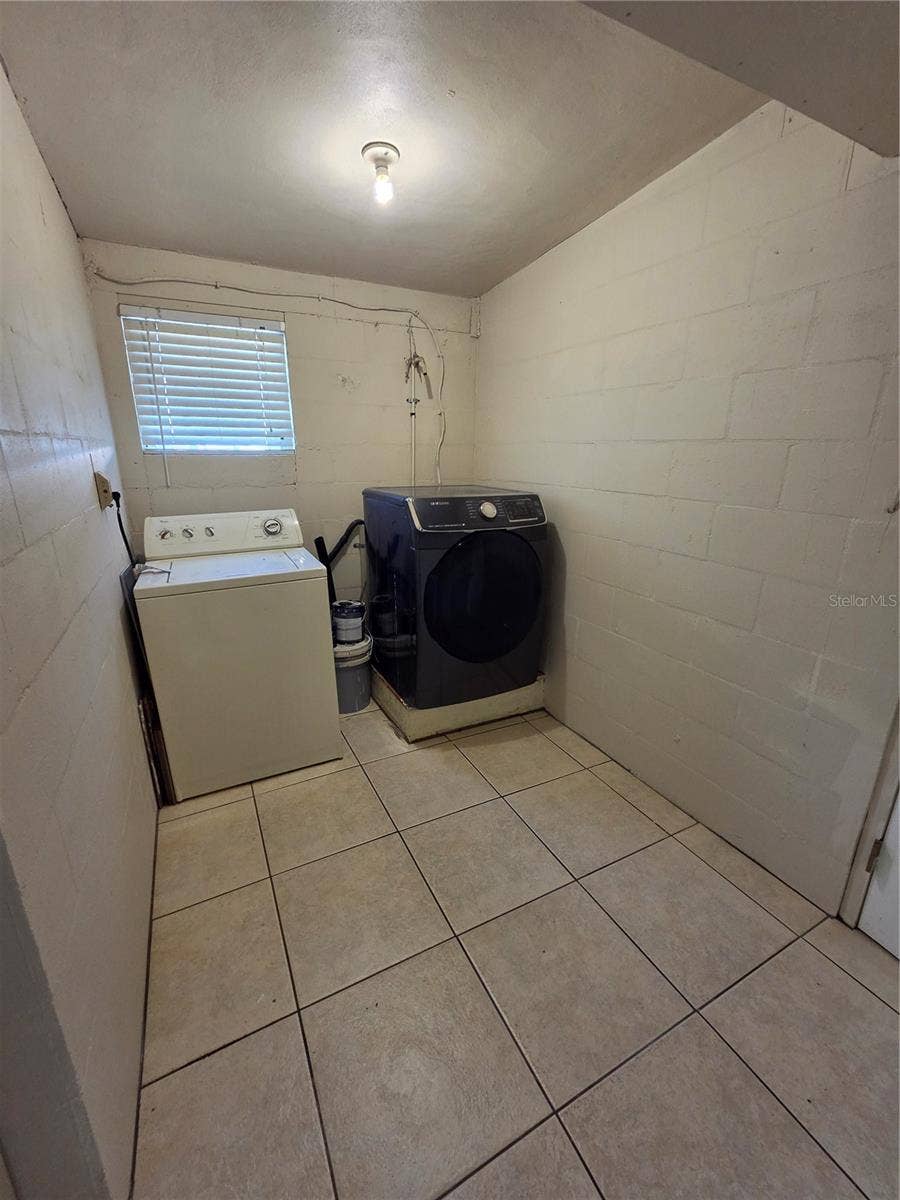285 SEMINOLE AVENUE, Lake Mary, FL 32746 Laundry