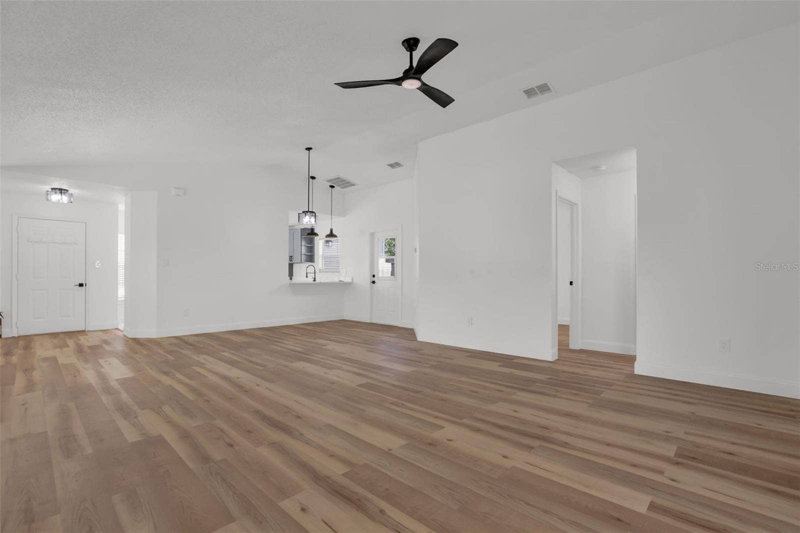 25345 GREEN HERON DRIVE, Leesburg, FL 34748 25345 GREEN HERON DRIVE, Leesburg, FL 34748