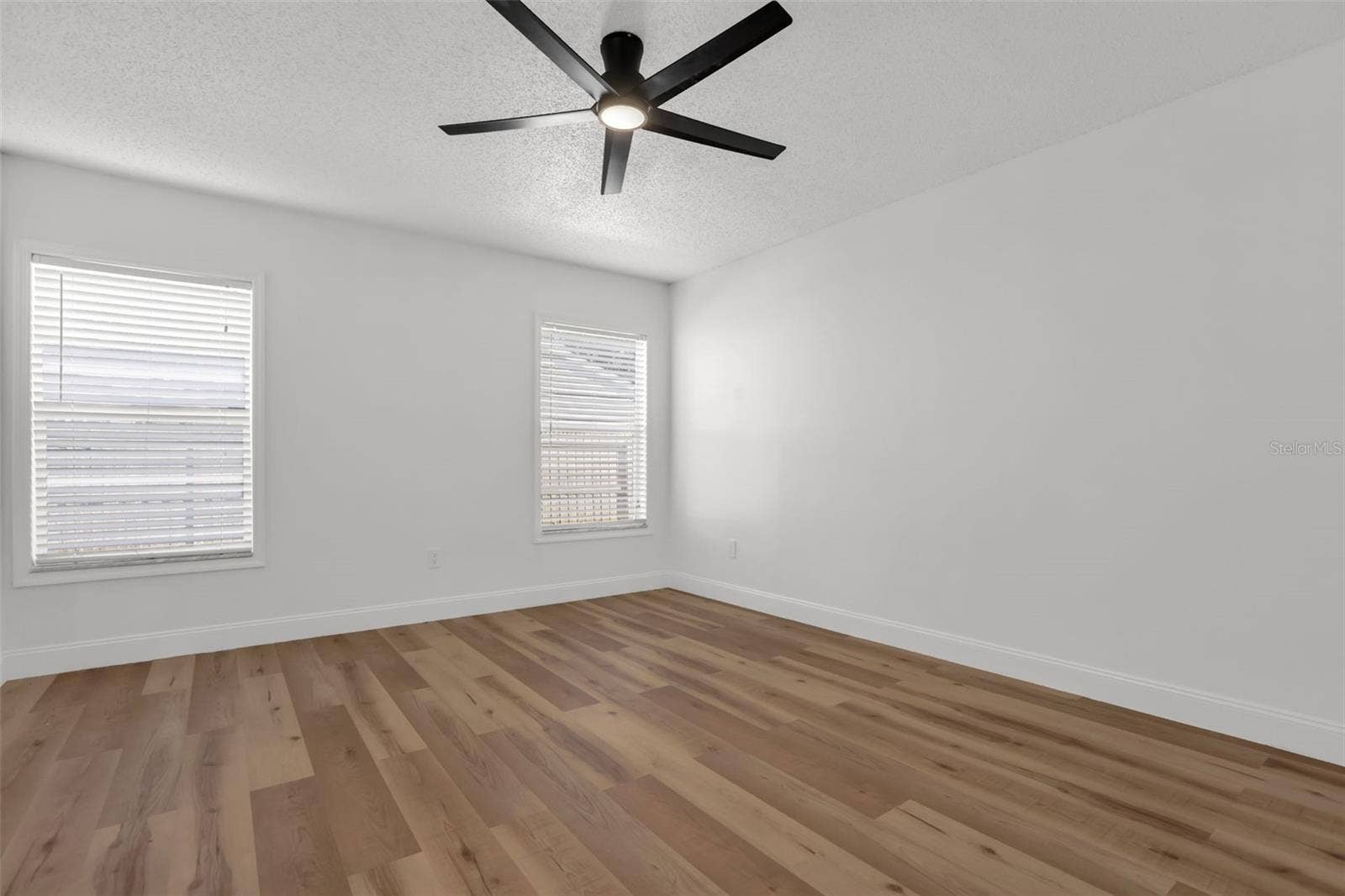 25345 GREEN HERON DRIVE, Leesburg, FL 34748 25345 GREEN HERON DRIVE, Leesburg, FL 34748