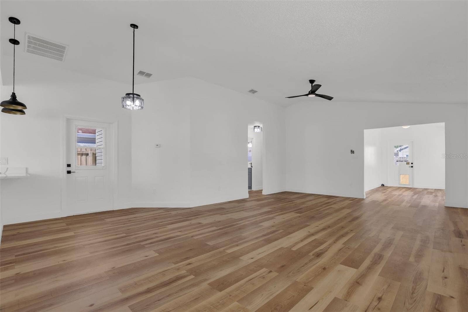 25345 GREEN HERON DRIVE, Leesburg, FL 34748 25345 GREEN HERON DRIVE, Leesburg, FL 34748
