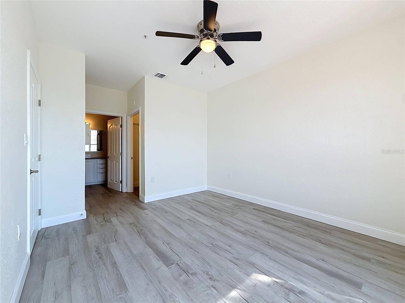 5000 CULBREATH KEY WAY, #8-207, Tampa, FL 33611 5000 CULBREATH KEY WAY, #8-207, Tampa, FL 33611