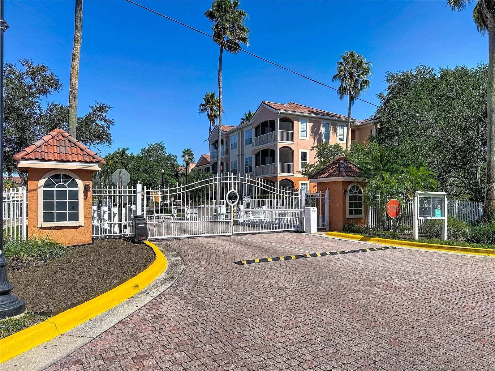 5000 CULBREATH KEY WAY, #8-207, Tampa, FL 33611 5000 CULBREATH KEY WAY, #8-207, Tampa, FL 33611