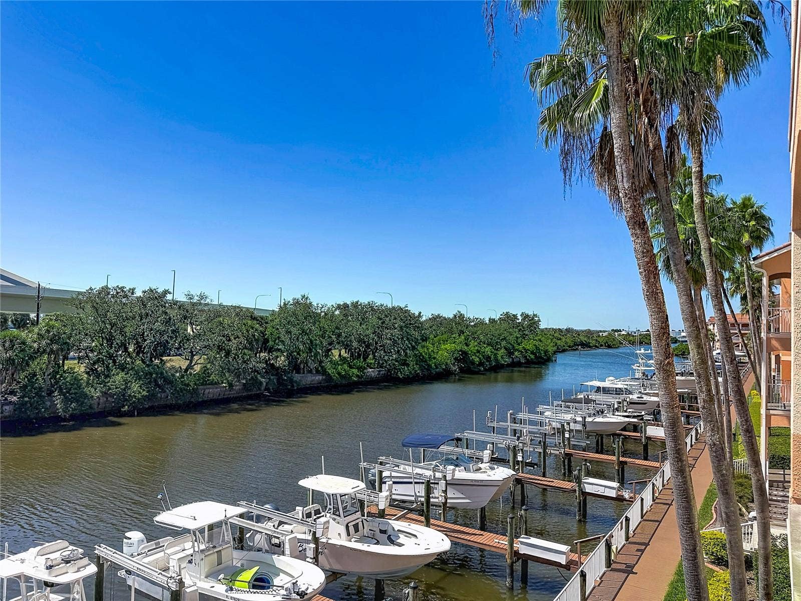 5000 CULBREATH KEY WAY, #8-207, Tampa, FL 33611 5000 CULBREATH KEY WAY, #8-207, Tampa, FL 33611