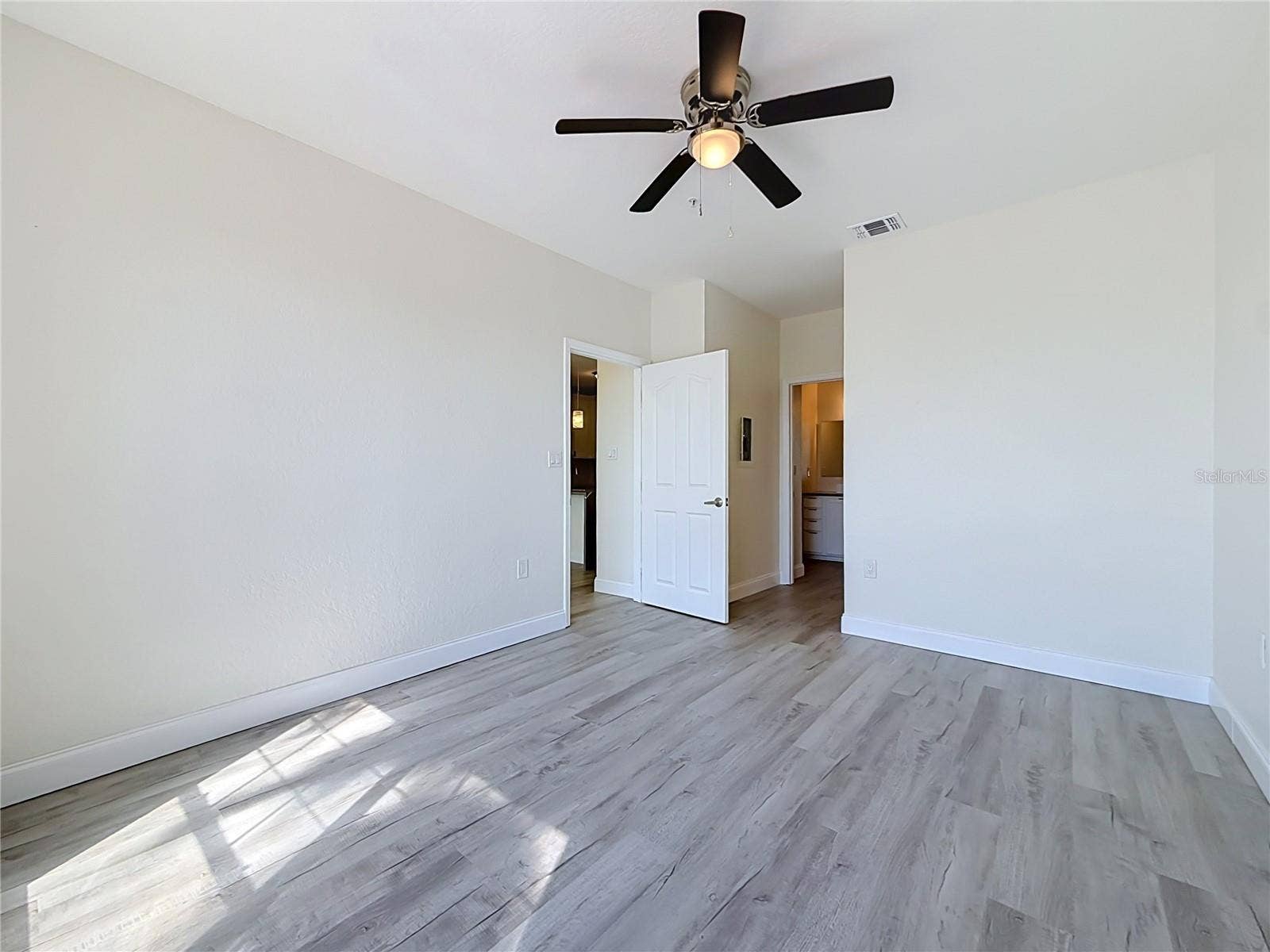 5000 CULBREATH KEY WAY, #8-207, Tampa, FL 33611 5000 CULBREATH KEY WAY, #8-207, Tampa, FL 33611