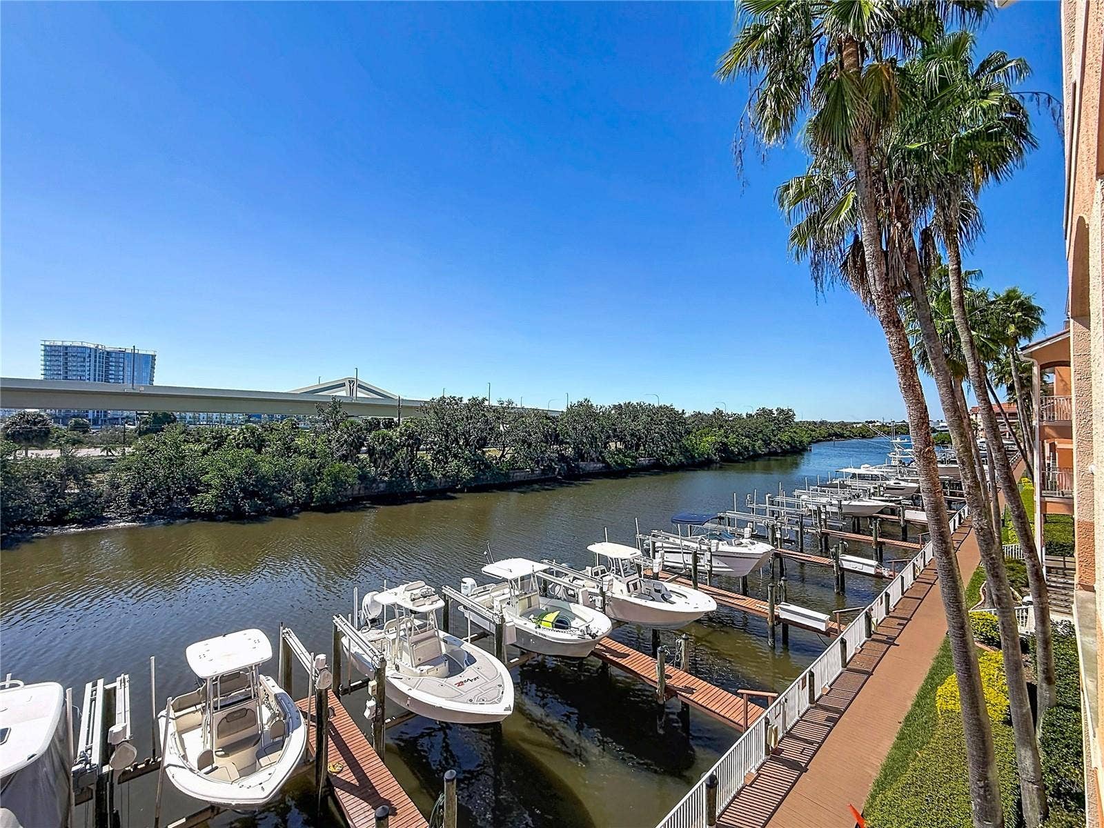 5000 CULBREATH KEY WAY, #8-207, Tampa, FL 33611 5000 CULBREATH KEY WAY, #8-207, Tampa, FL 33611