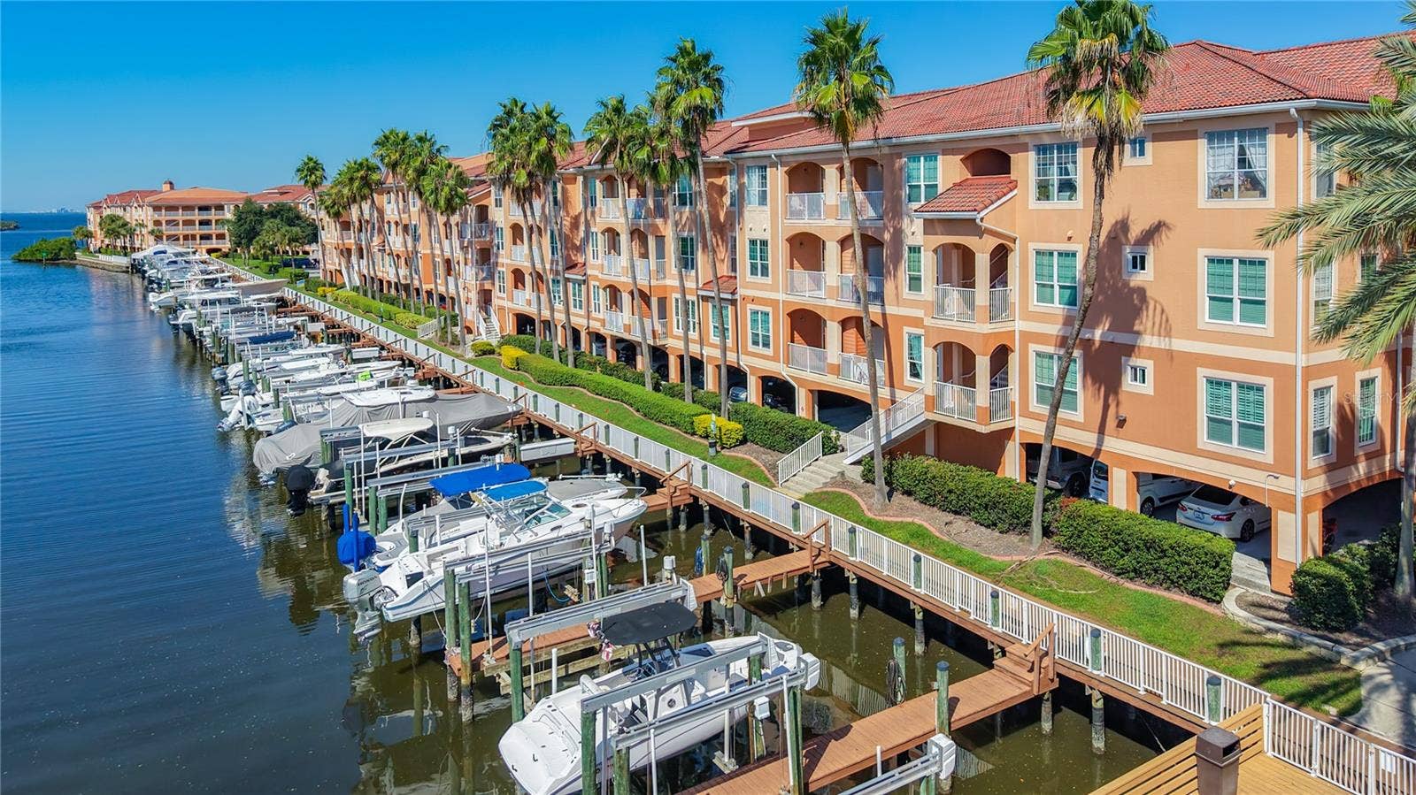 5000 CULBREATH KEY WAY, #8-207, Tampa, FL 33611 5000 CULBREATH KEY WAY, #8-207, Tampa, FL 33611