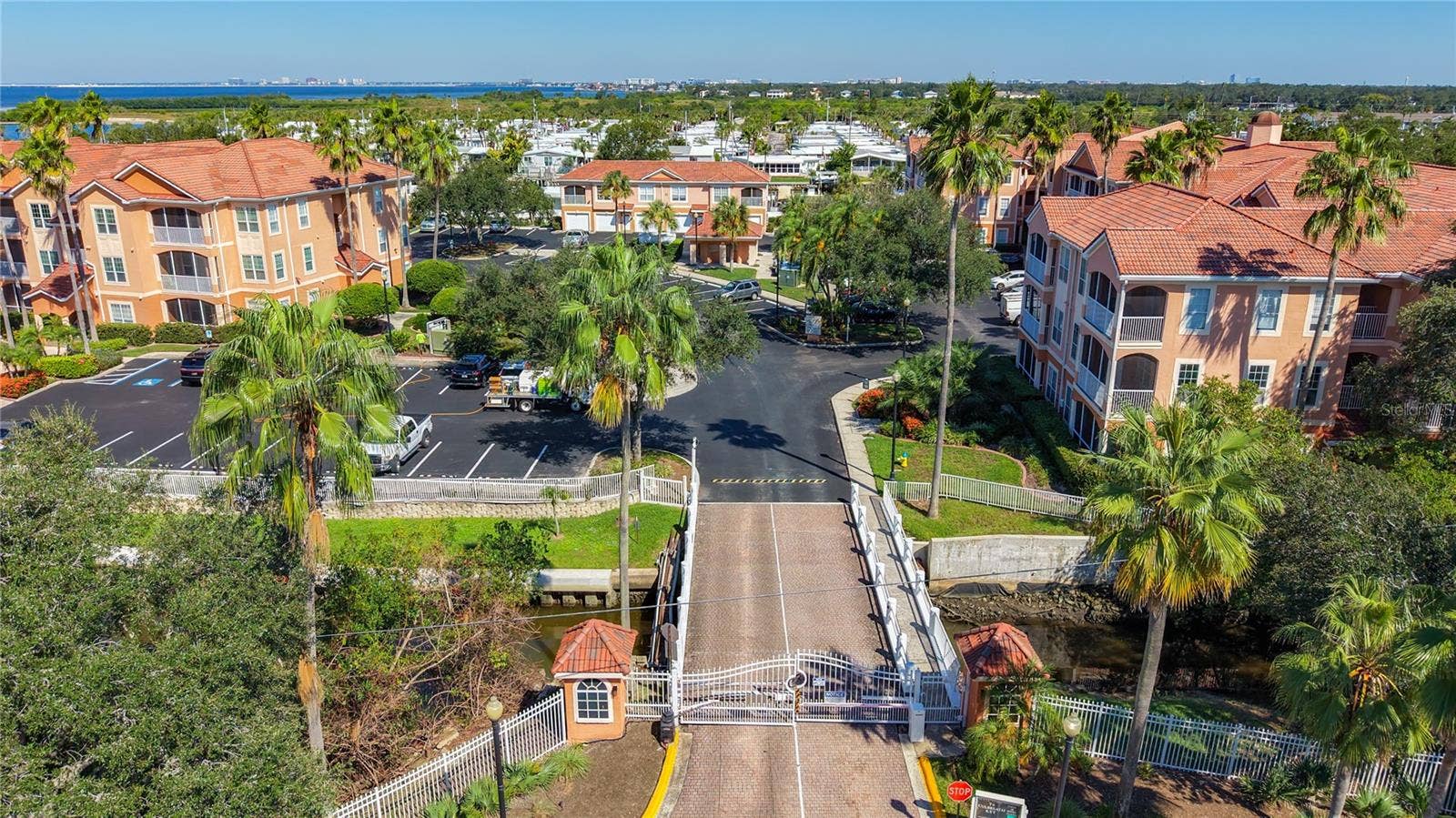 5000 CULBREATH KEY WAY, #8-207, Tampa, FL 33611 5000 CULBREATH KEY WAY, #8-207, Tampa, FL 33611