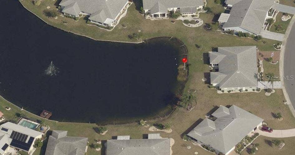 906 BLUEWATER DRIVE, Sun City Center, FL 33573