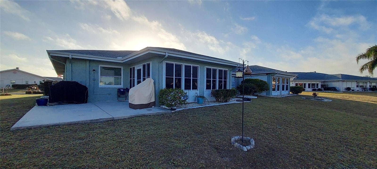 906 BLUEWATER DRIVE, Sun City Center, FL 33573