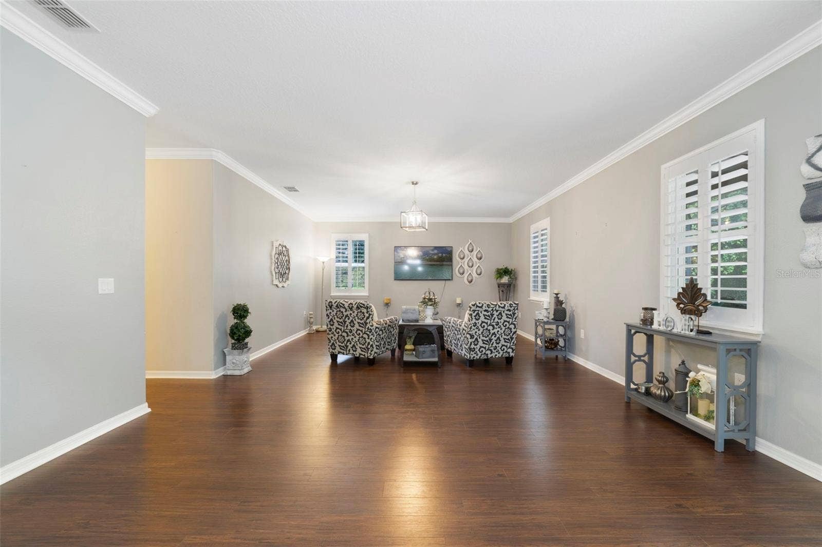 Living Room - Image 1