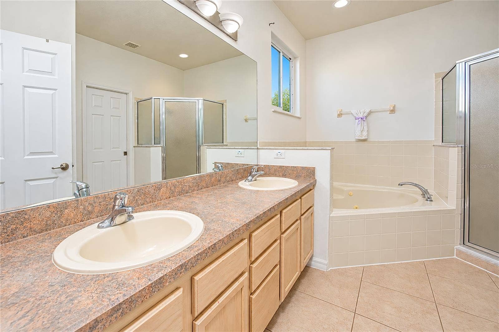 1806 IRONWOOD WAY, Kissimmee, FL 34746 1806 IRONWOOD WAY, Kissimmee, FL 34746