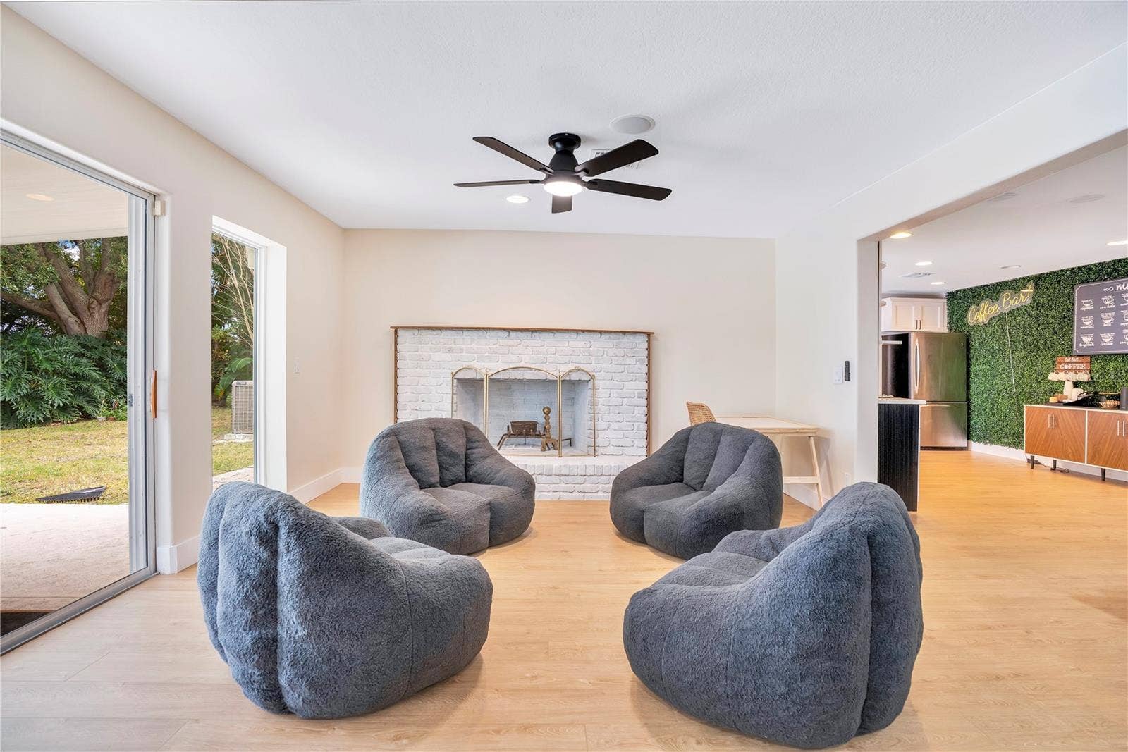 411 ROCK LAKE DRIVE, Orlando, FL 32805 411 ROCK LAKE DRIVE, Orlando, FL 32805