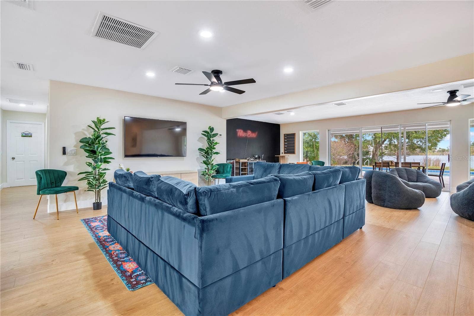 411 ROCK LAKE DRIVE, Orlando, FL 32805 411 ROCK LAKE DRIVE, Orlando, FL 32805
