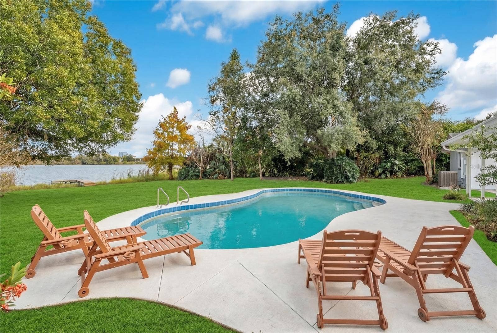 411 ROCK LAKE DRIVE, Orlando, FL 32805 411 ROCK LAKE DRIVE, Orlando, FL 32805