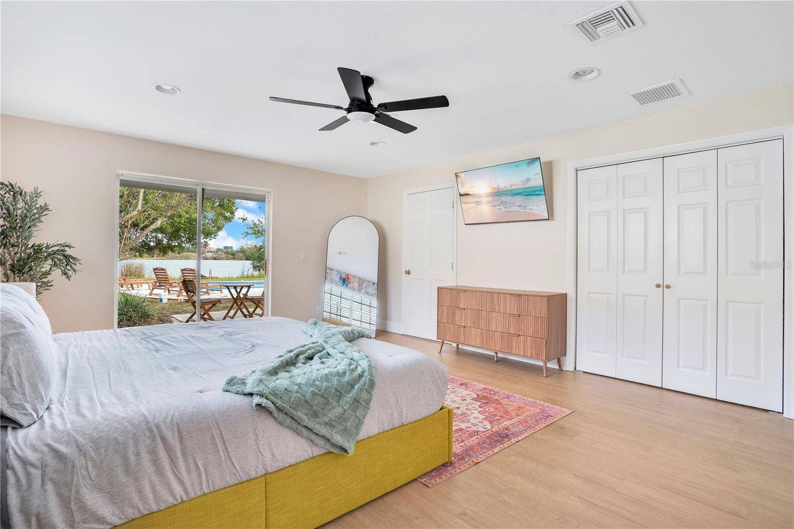 411 ROCK LAKE DRIVE, Orlando, FL 32805 411 ROCK LAKE DRIVE, Orlando, FL 32805