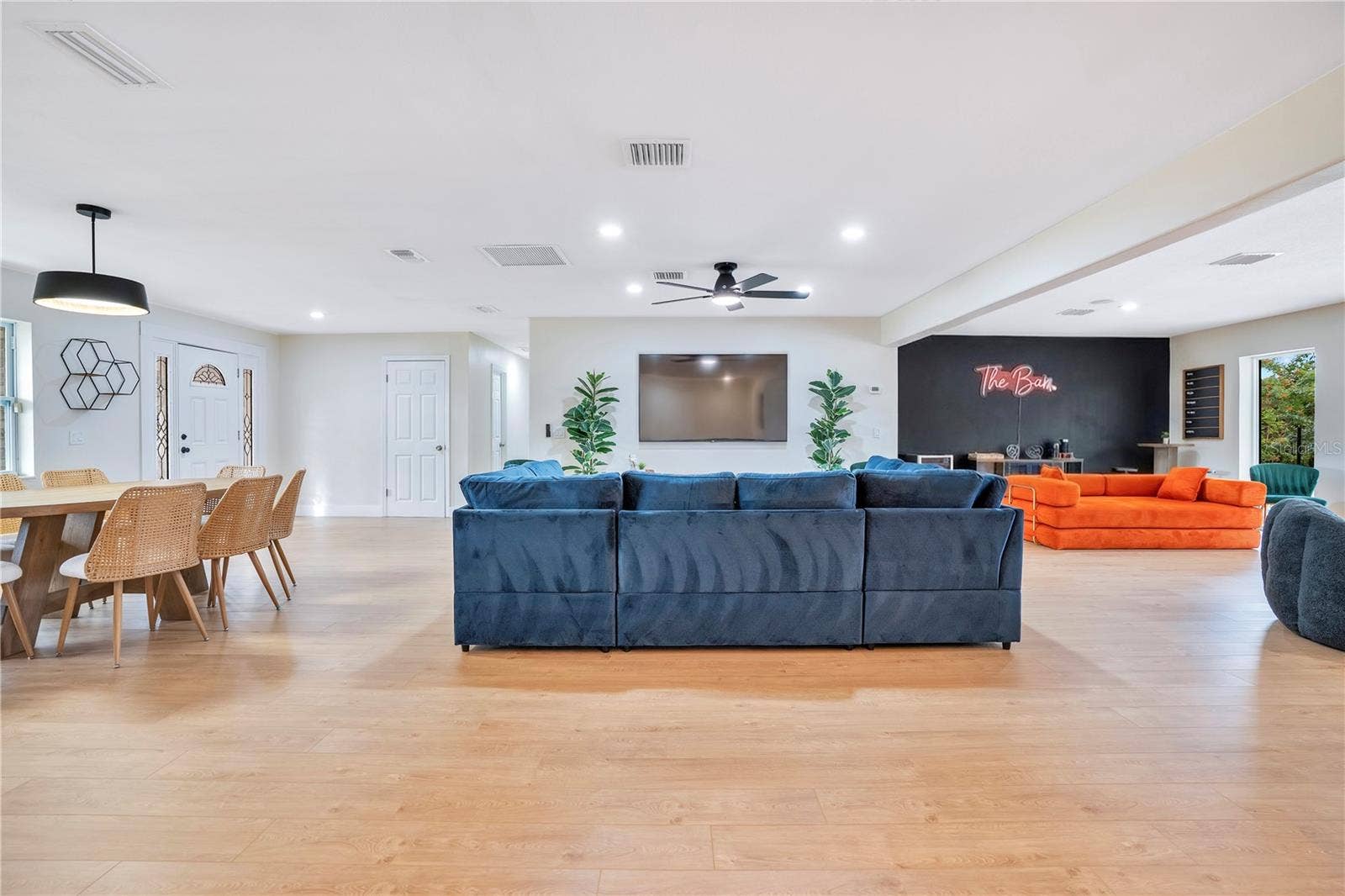 411 ROCK LAKE DRIVE, Orlando, FL 32805 411 ROCK LAKE DRIVE, Orlando, FL 32805