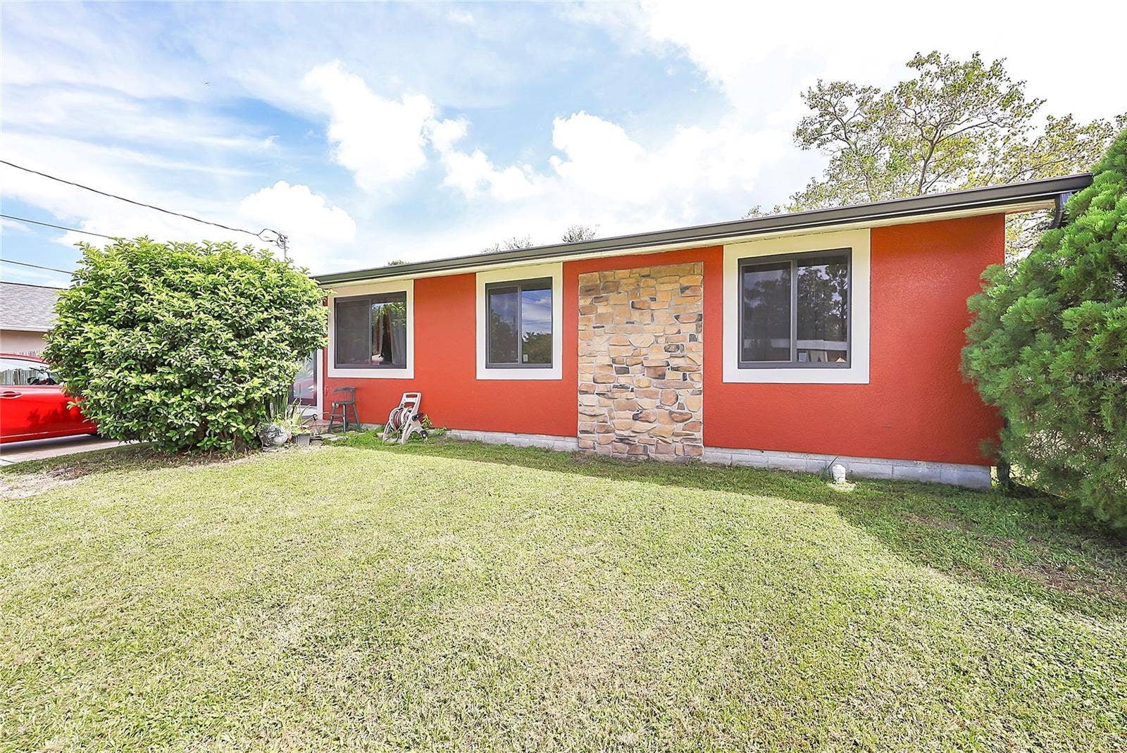 21 S PALM AVENUE, Kissimmee, FL 34741