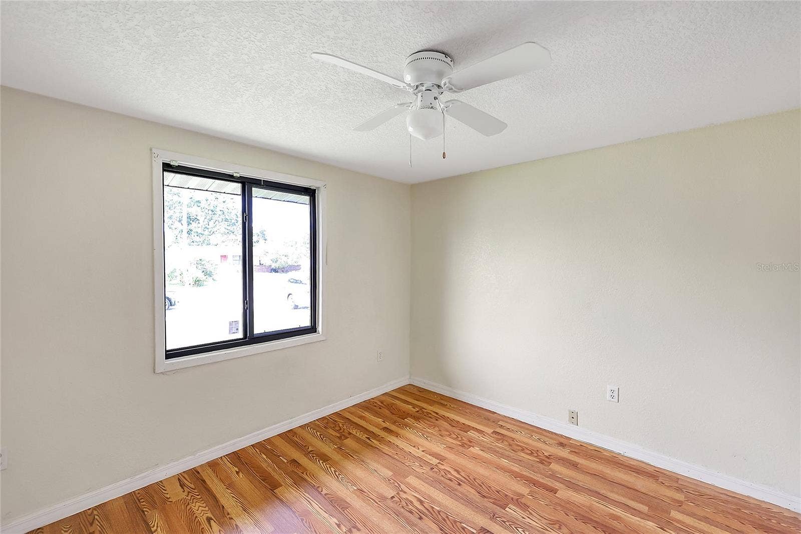 21 S PALM AVENUE, Kissimmee, FL 34741