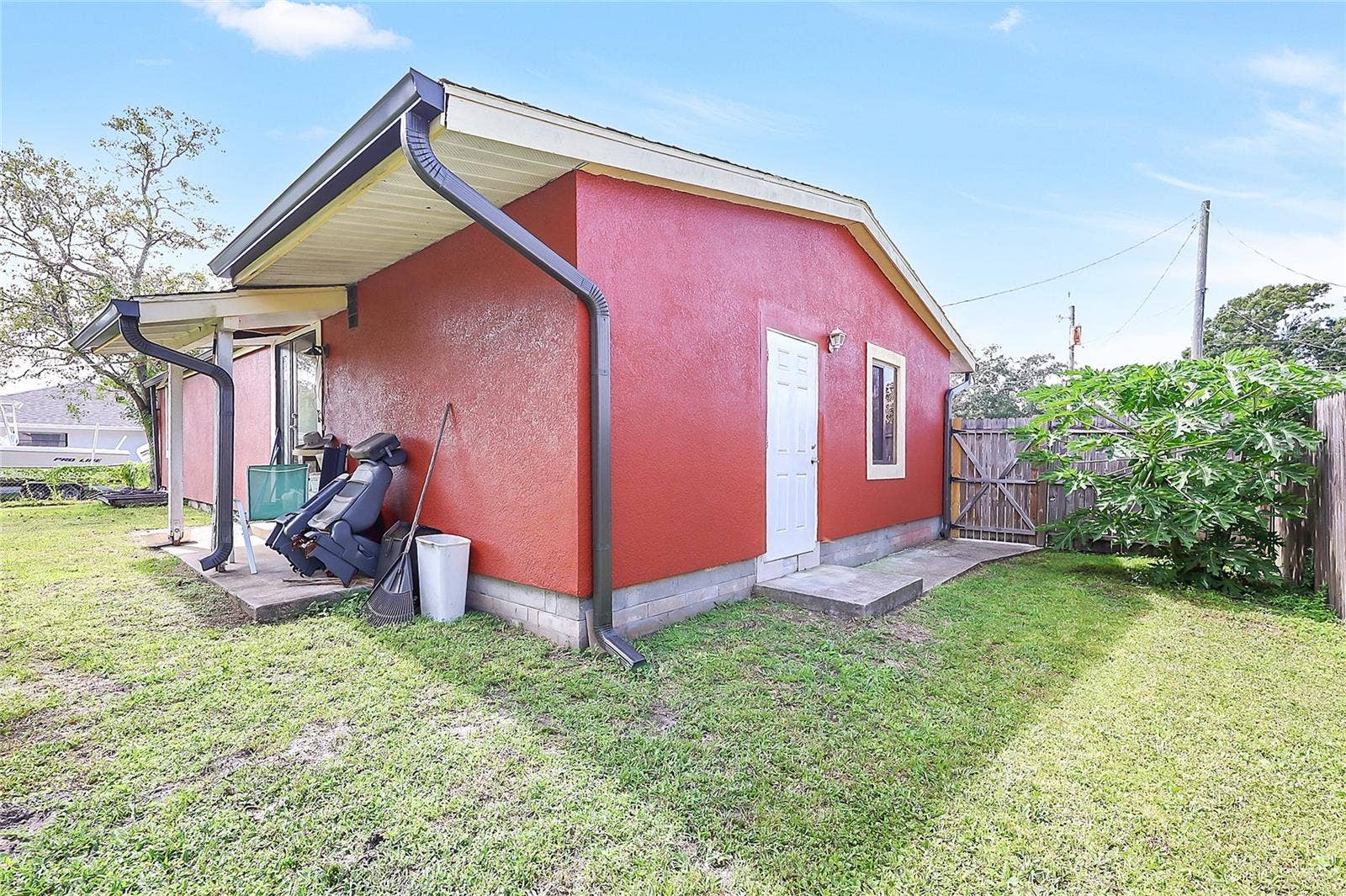 21 S PALM AVENUE, Kissimmee, FL 34741