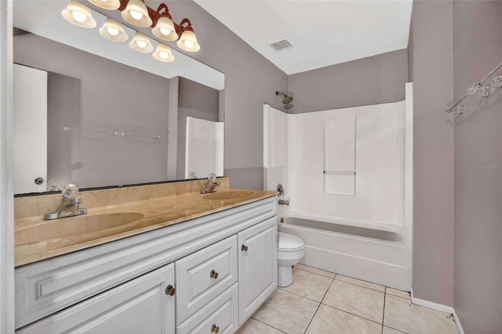 861 BLACKGUM COURT, Orlando, FL 32825 861 BLACKGUM COURT, Orlando, FL 32825