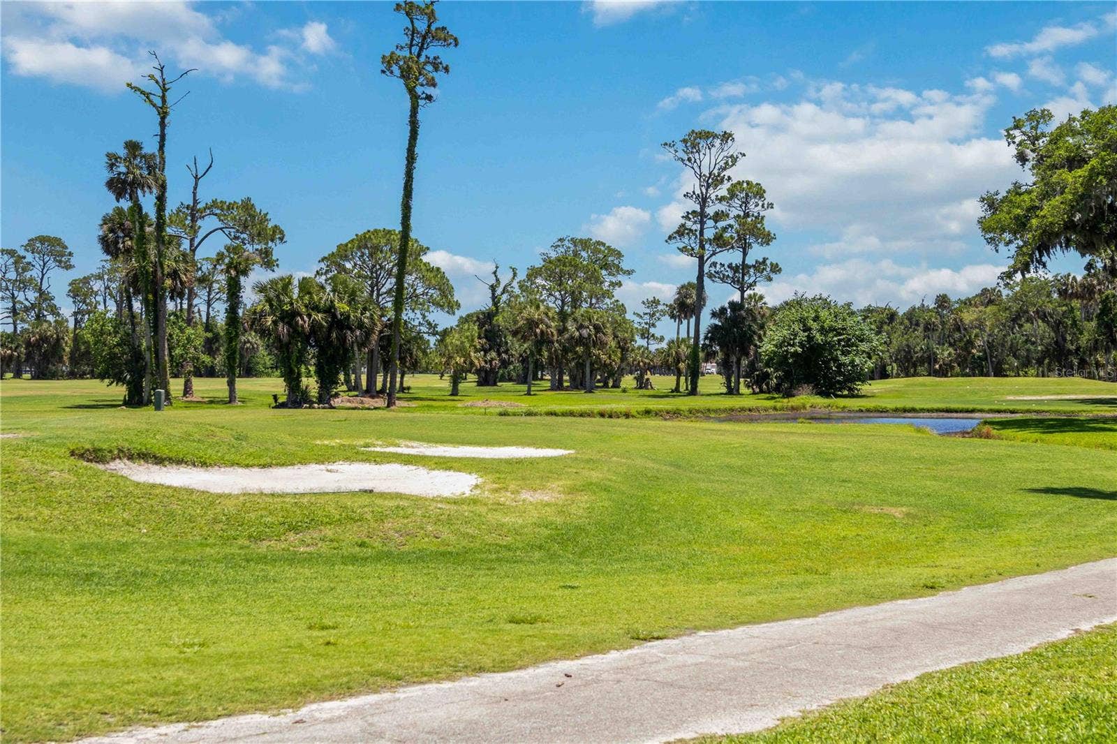 327 WILDER BOULEVARD, #B302, Daytona Beach, FL 32114 327 WILDER BOULEVARD, #B302, Daytona Beach, FL 32114