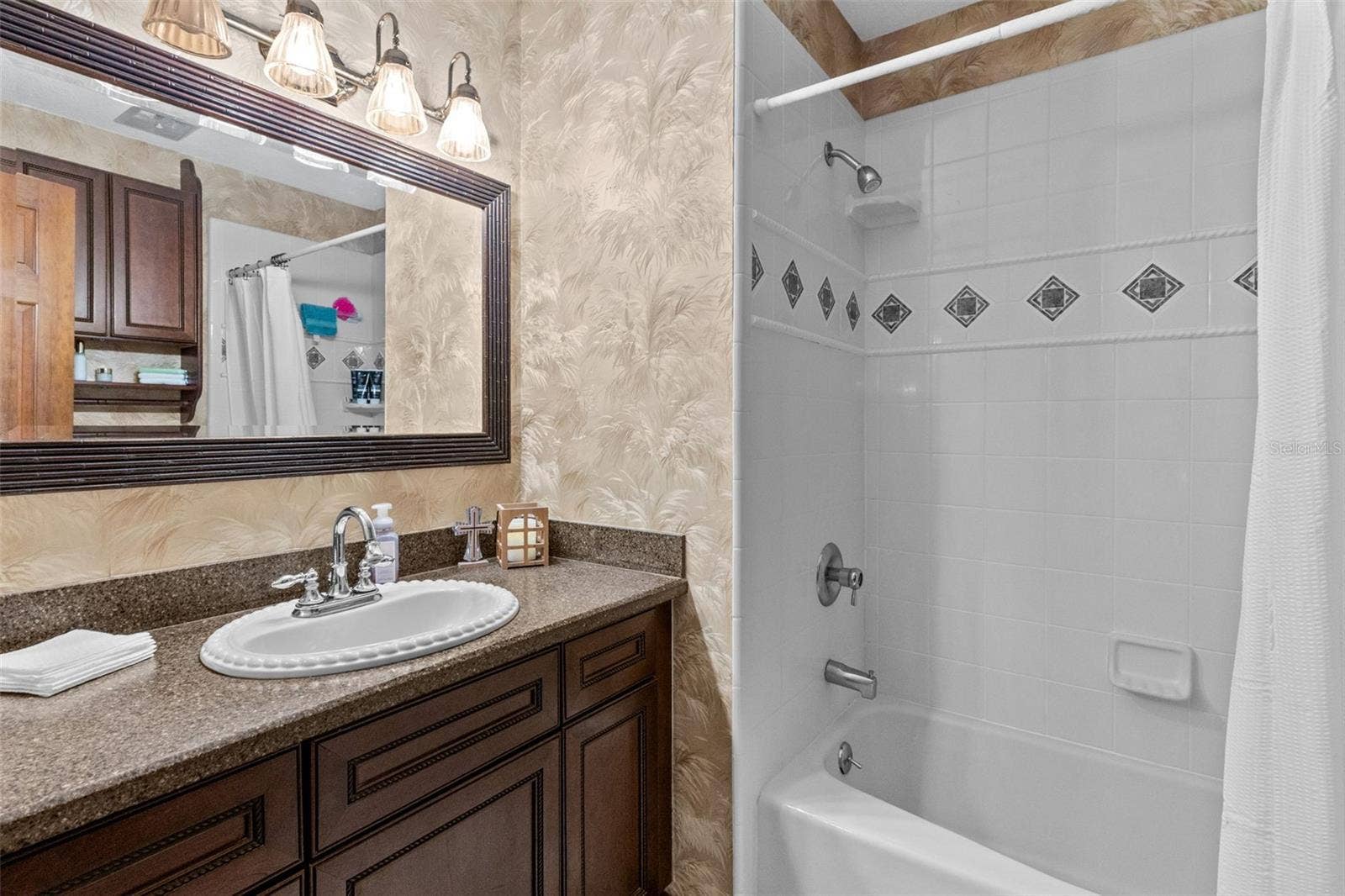 749 WESTCHESTER DRIVE, Deland, FL 32724 749 WESTCHESTER DRIVE, Deland, FL 32724