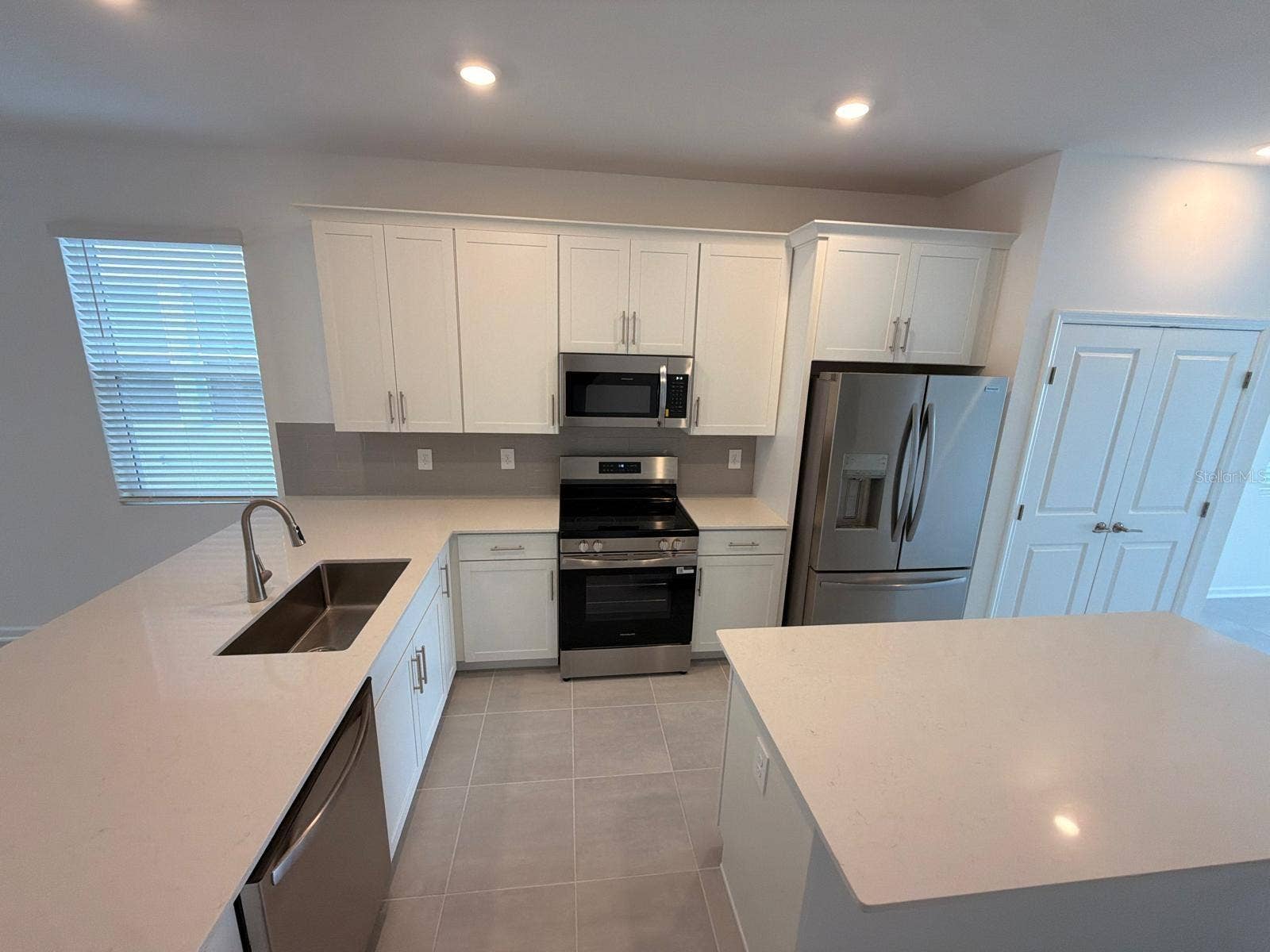 5569 FIONA LANE, St Cloud, FL 34771 5569 FIONA LANE, St Cloud, FL 34771