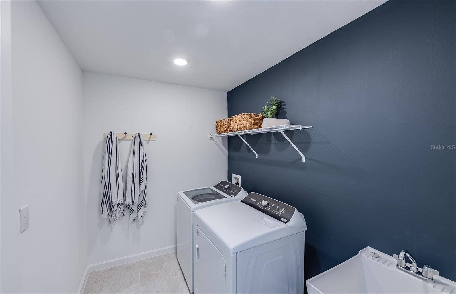 4738 HARRINGTON FIELDS DRIVE, Davenport, FL 33837 Model Home Design Only. Pictures and furnishings are for illustrative purposes only. Elevations, colors and options may vary. Furniture is for model home staging only.