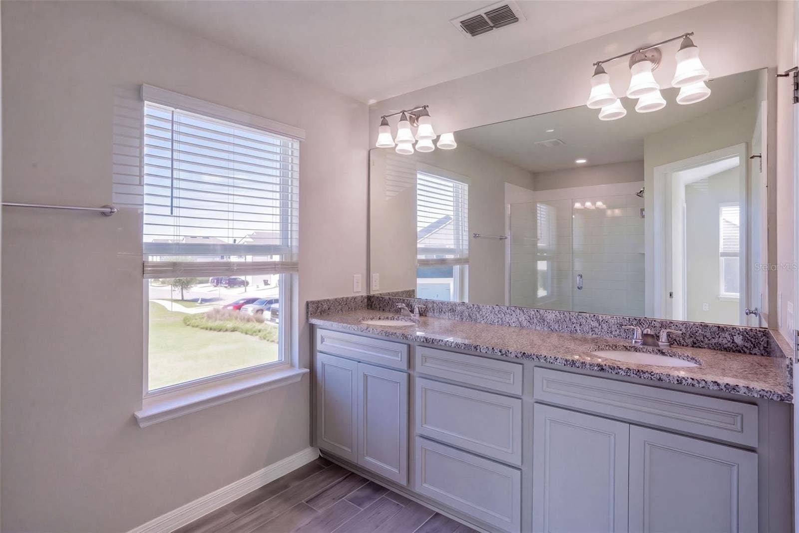 3768 PLAINVIEW DRIVE, Orlando, FL 32824 3768 PLAINVIEW DRIVE, Orlando, FL 32824