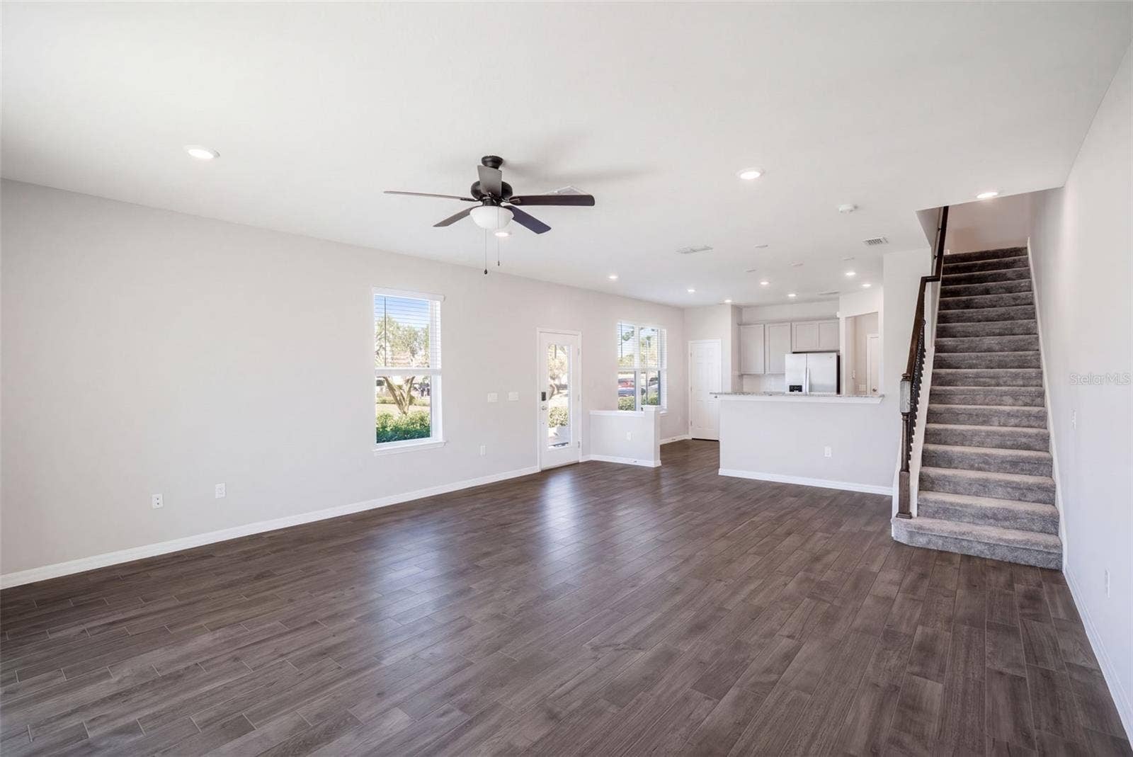 3768 PLAINVIEW DRIVE, Orlando, FL 32824 3768 PLAINVIEW DRIVE, Orlando, FL 32824