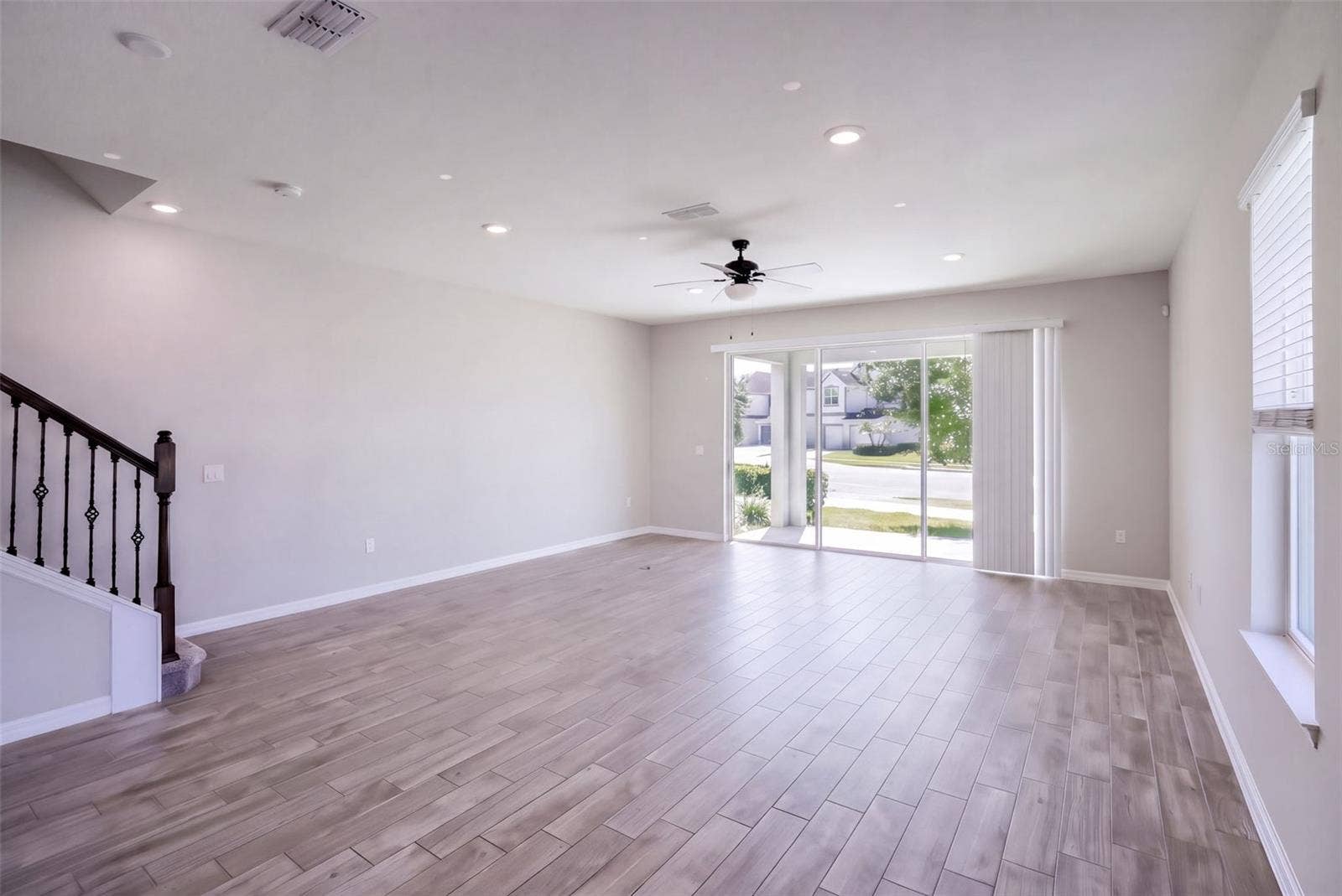3768 PLAINVIEW DRIVE, Orlando, FL 32824 3768 PLAINVIEW DRIVE, Orlando, FL 32824