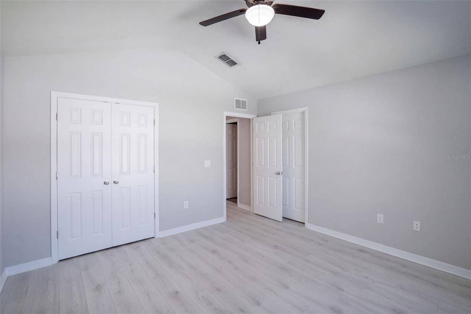 3768 PLAINVIEW DRIVE, Orlando, FL 32824 3768 PLAINVIEW DRIVE, Orlando, FL 32824