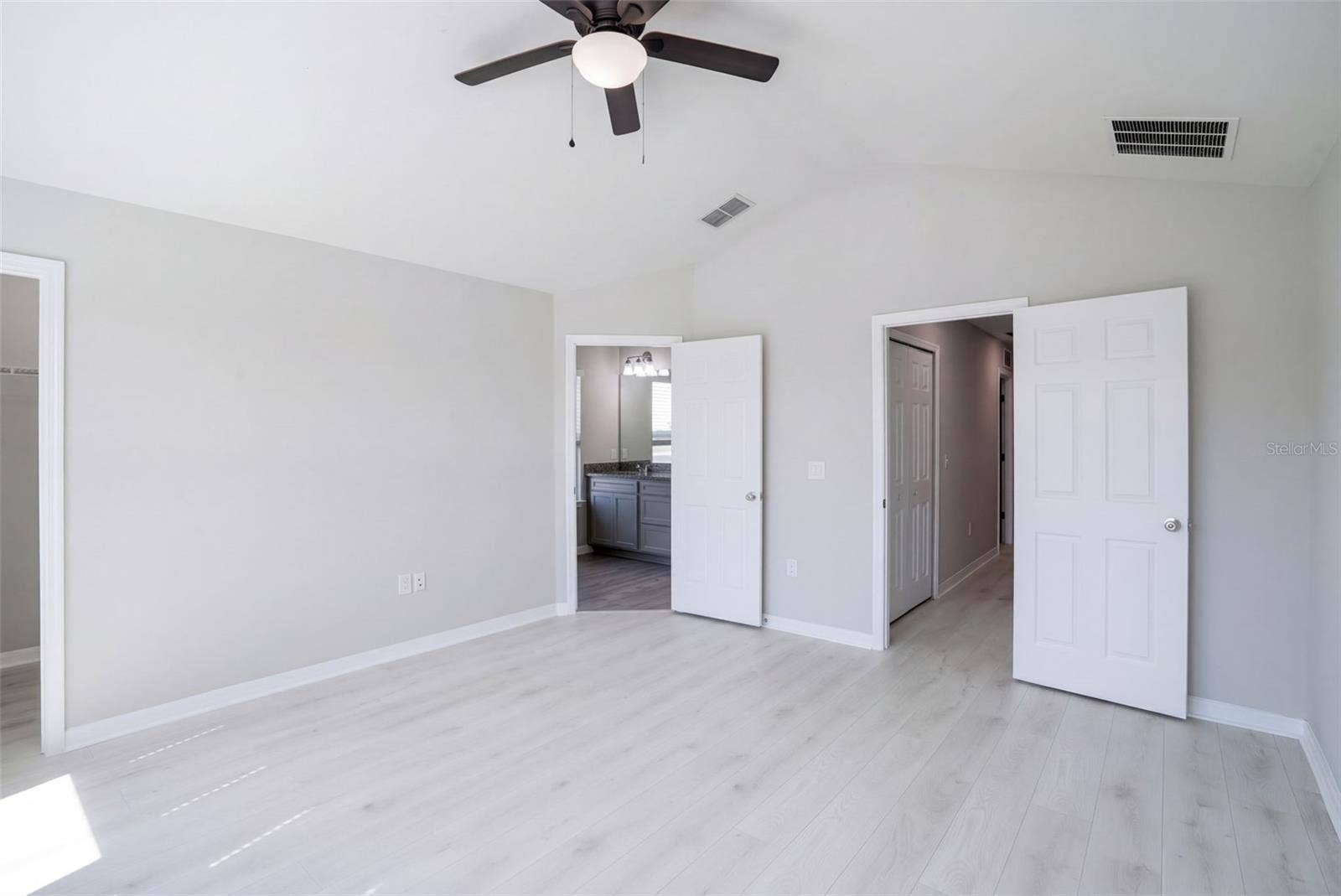 3768 PLAINVIEW DRIVE, Orlando, FL 32824 3768 PLAINVIEW DRIVE, Orlando, FL 32824
