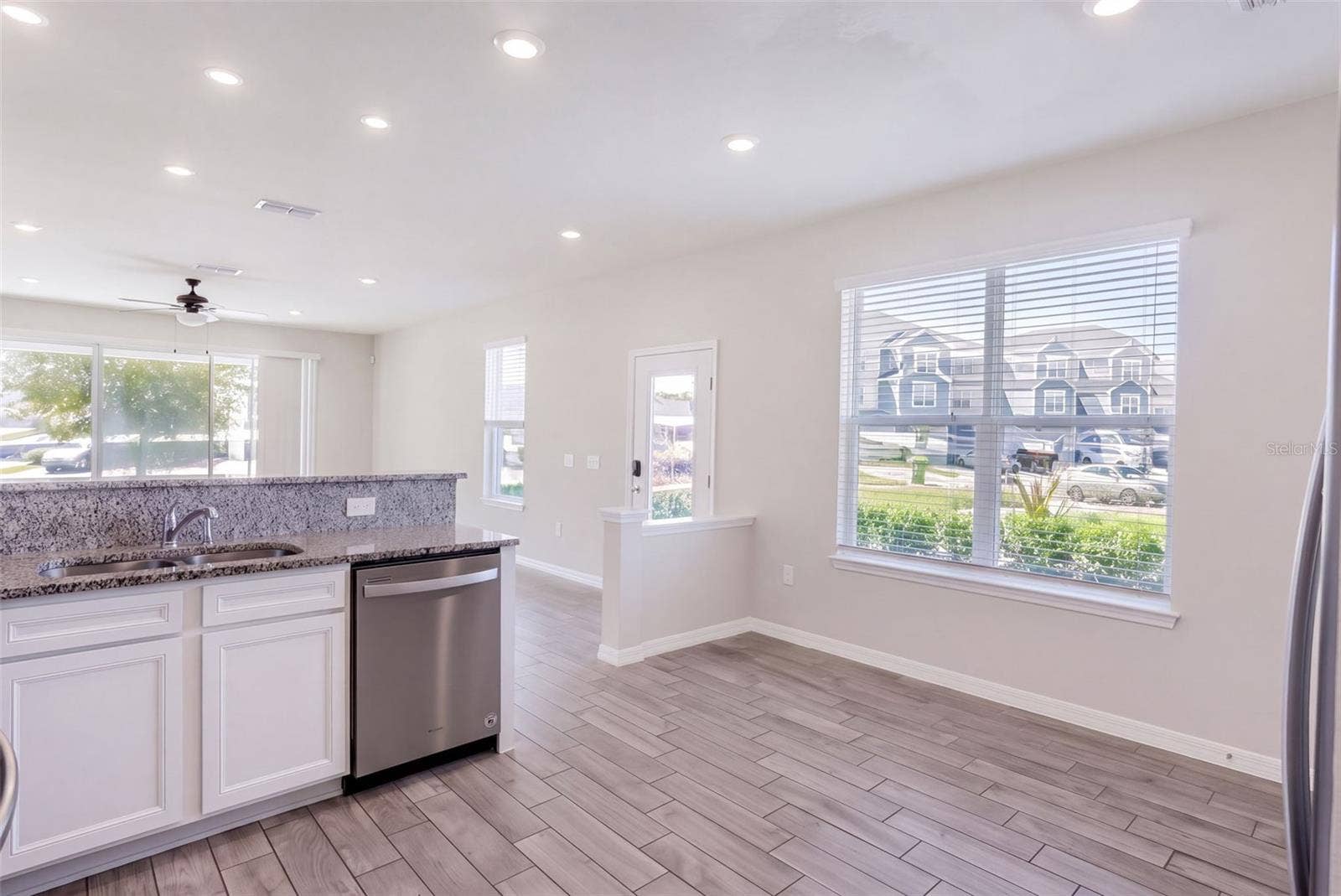 3768 PLAINVIEW DRIVE, Orlando, FL 32824 3768 PLAINVIEW DRIVE, Orlando, FL 32824