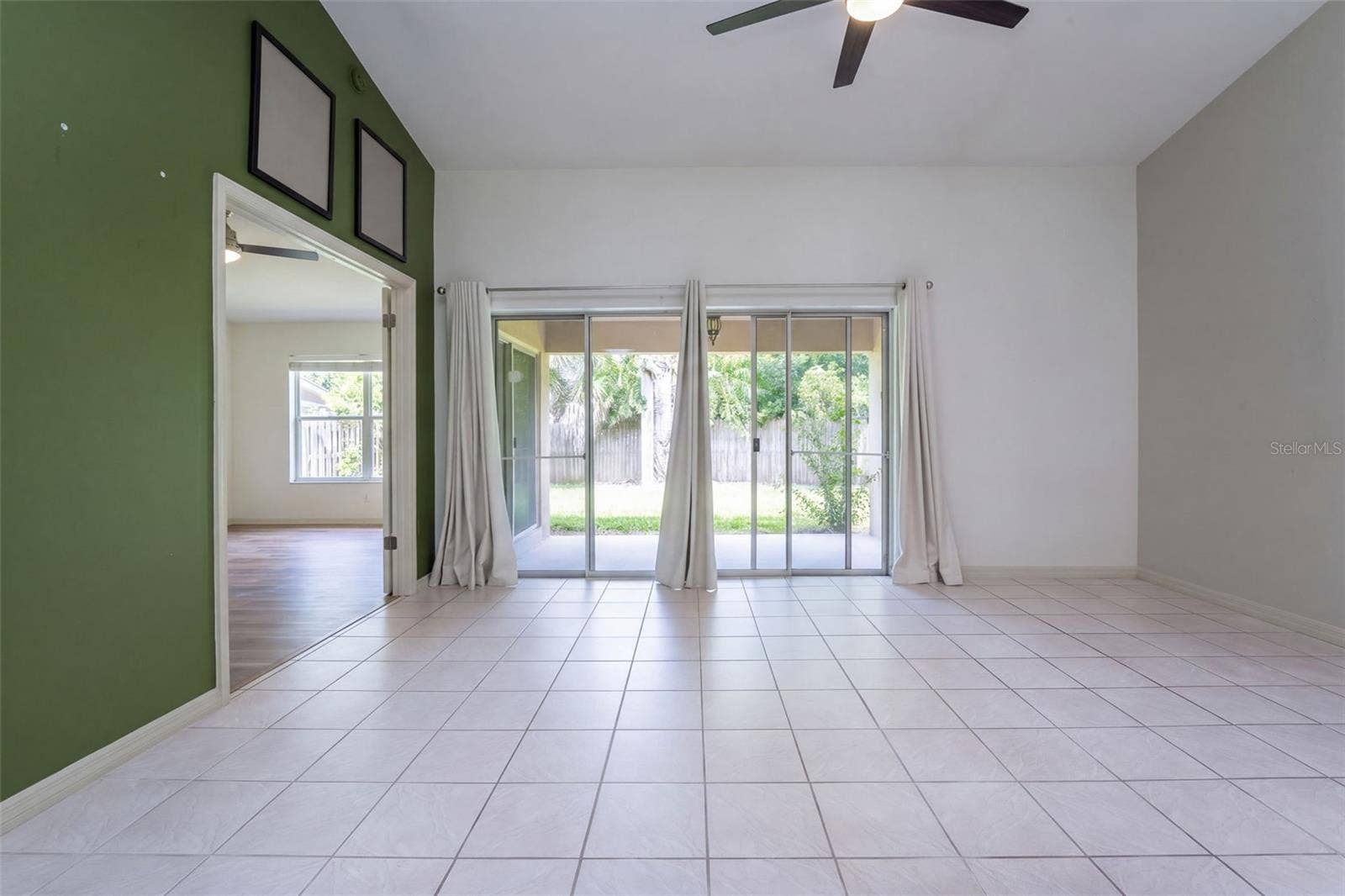 5849 BLUE DAHLIA WAY, #12, Orlando, FL 32807 5849 BLUE DAHLIA WAY, #12, Orlando, FL 32807