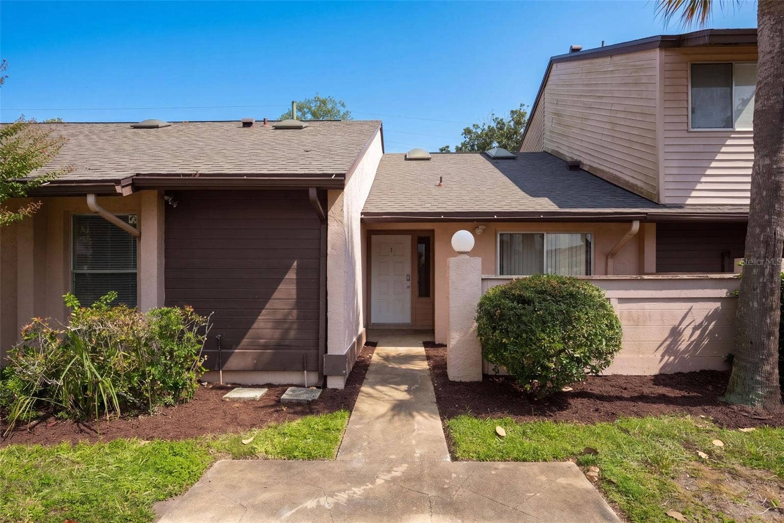5849 BLUE DAHLIA WAY, #12, Orlando, FL 32807 5849 BLUE DAHLIA WAY, #12, Orlando, FL 32807