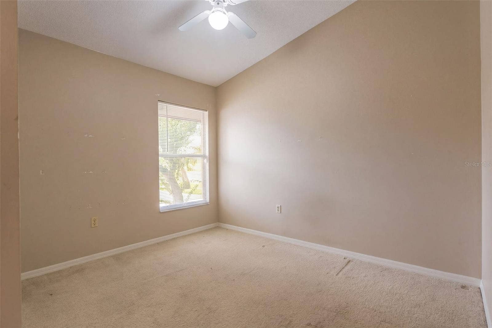 5849 BLUE DAHLIA WAY, #12, Orlando, FL 32807 5849 BLUE DAHLIA WAY, #12, Orlando, FL 32807