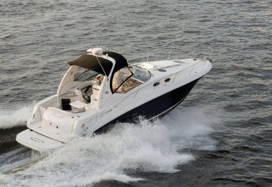 2919 KATIE ANN WAY, Deland, FL 32720 Hontoon boat ramp is 2 miles away-the perfect jump start to quick, easy days on the water!