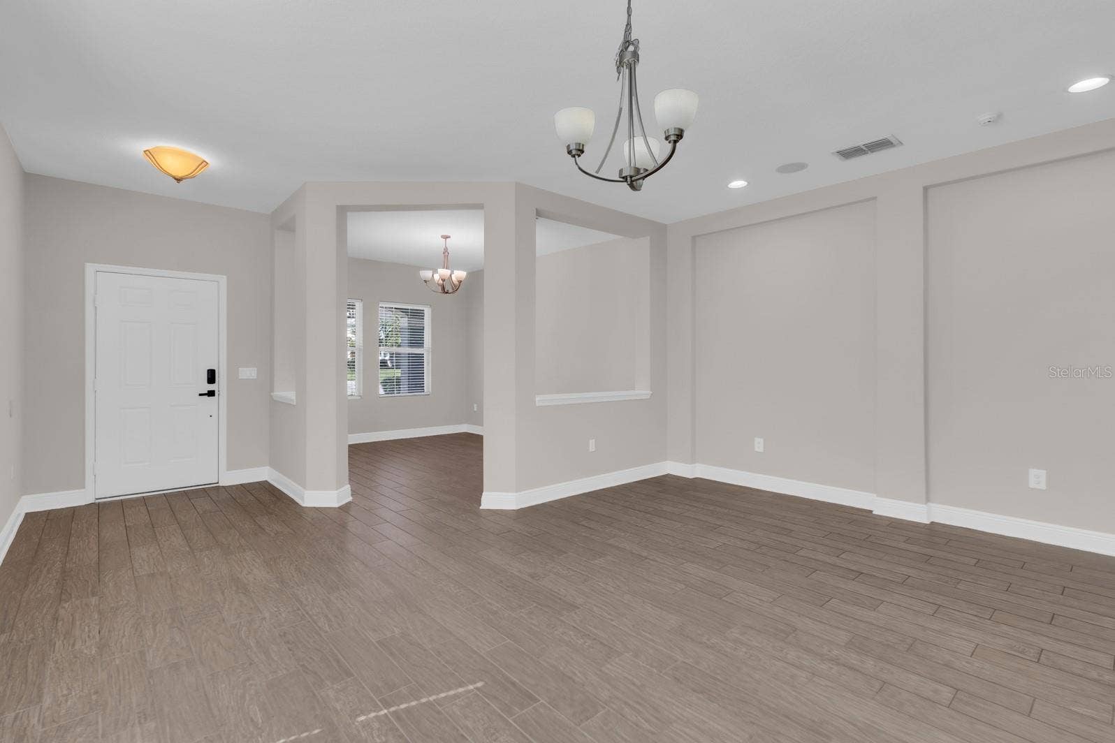 8061 PLEASANT PINE CIRCLE, Winter Park, FL 32792 8061 PLEASANT PINE CIRCLE, Winter Park, FL 32792