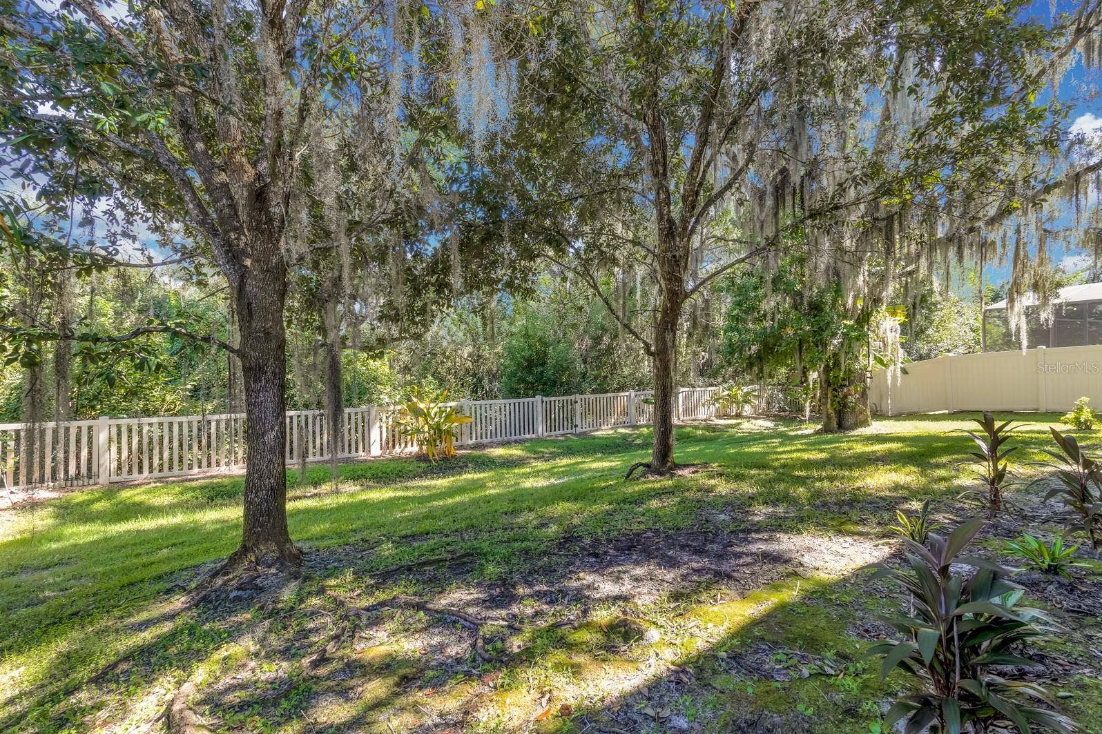 8061 PLEASANT PINE CIRCLE, Winter Park, FL 32792 8061 PLEASANT PINE CIRCLE, Winter Park, FL 32792