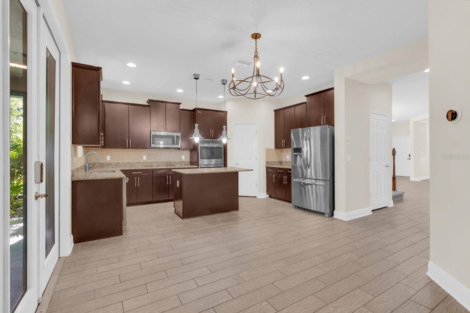 8061 PLEASANT PINE CIRCLE, Winter Park, FL 32792 8061 PLEASANT PINE CIRCLE, Winter Park, FL 32792