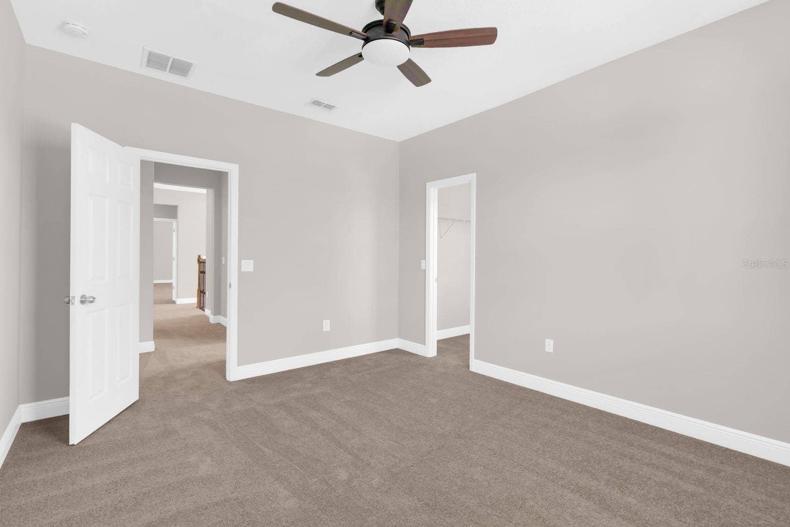 8061 PLEASANT PINE CIRCLE, Winter Park, FL 32792 8061 PLEASANT PINE CIRCLE, Winter Park, FL 32792