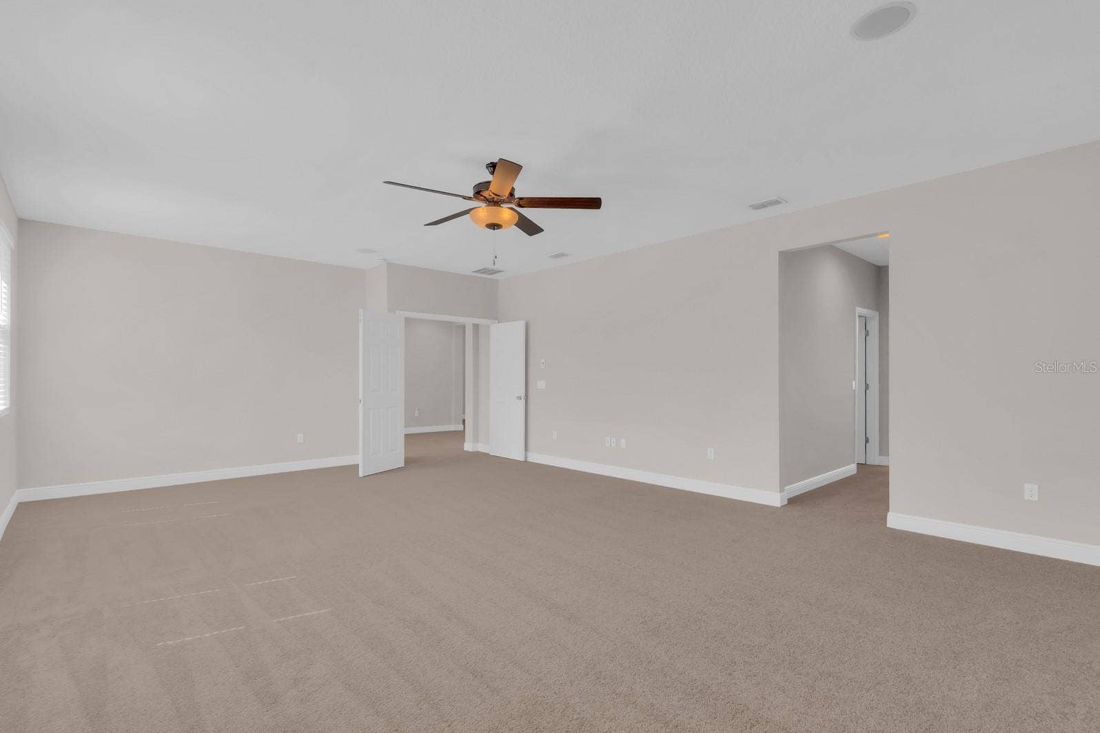 8061 PLEASANT PINE CIRCLE, Winter Park, FL 32792 8061 PLEASANT PINE CIRCLE, Winter Park, FL 32792